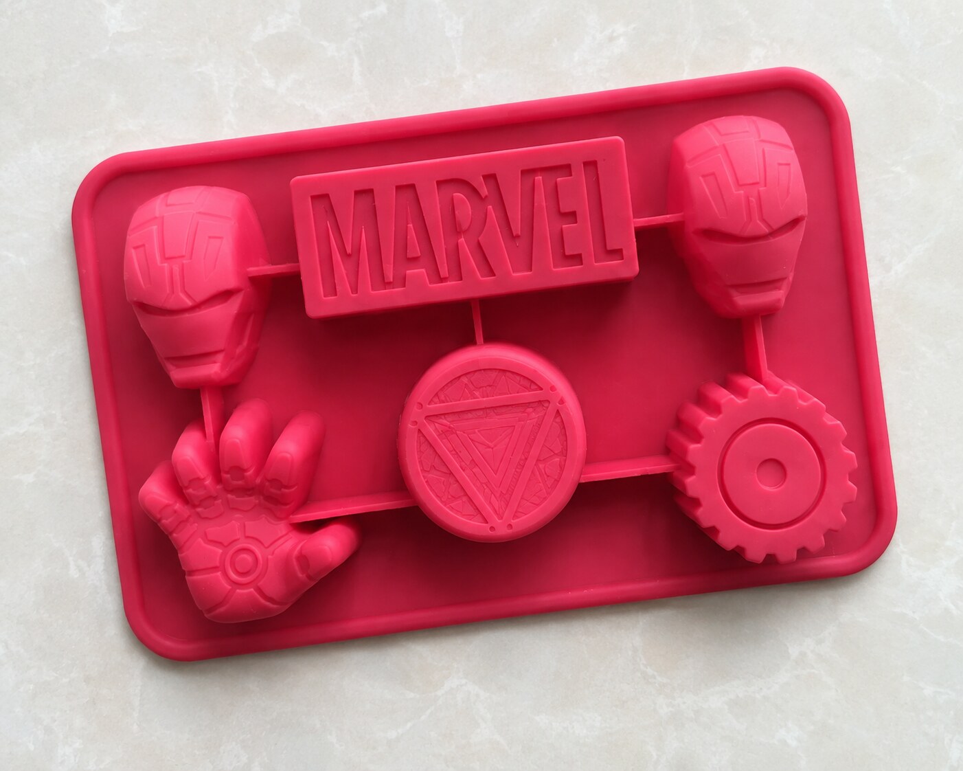 6 Cavity Iron Man Mould